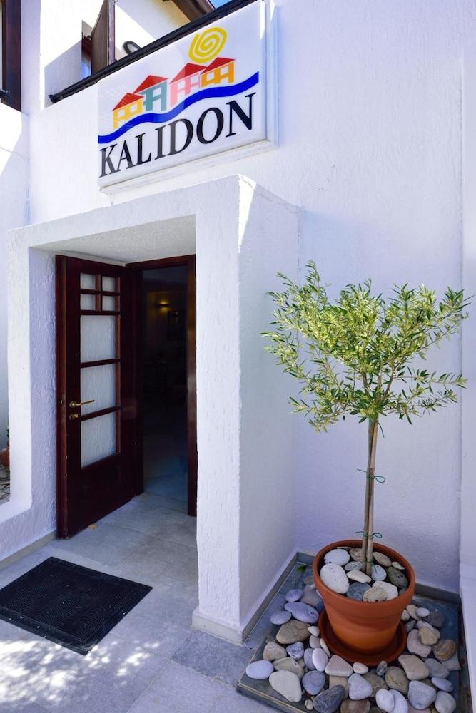 קוקארי Kalidon Beach Hotel מראה חיצוני תמונה