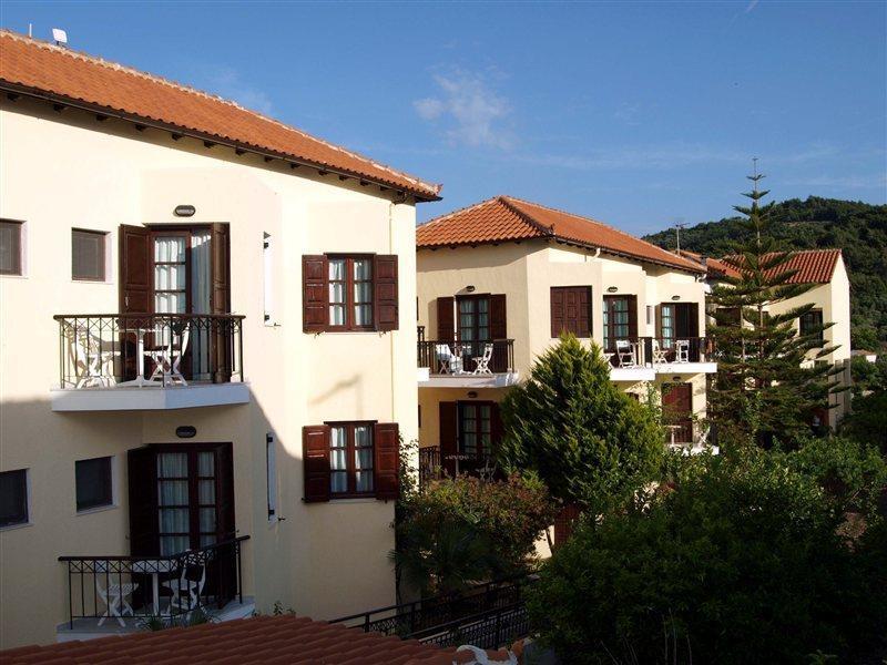 קוקארי Kalidon Beach Hotel מראה חיצוני תמונה